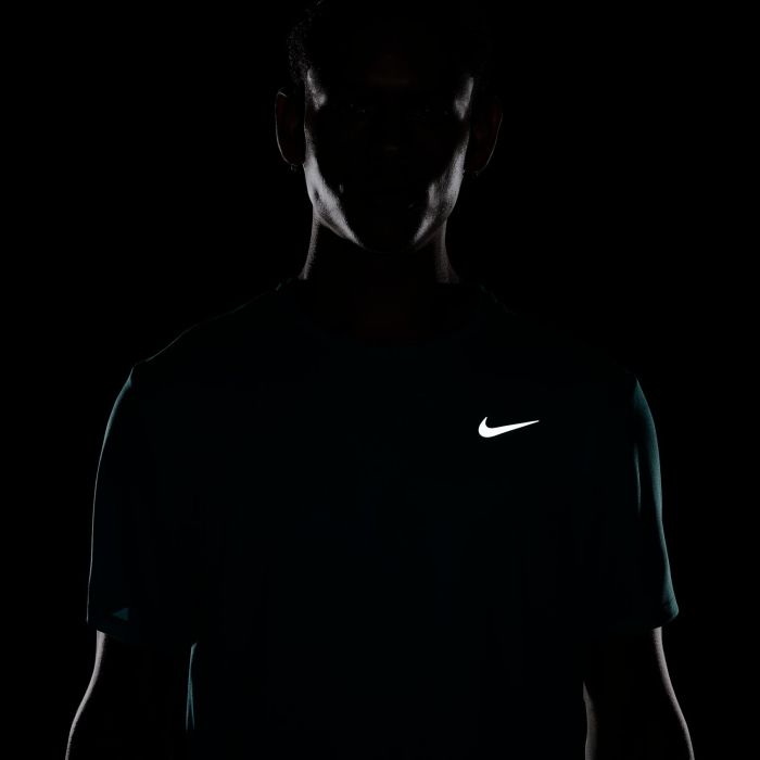 Nike M NK DF UV MILER SS, muška majica za trčanje, plava