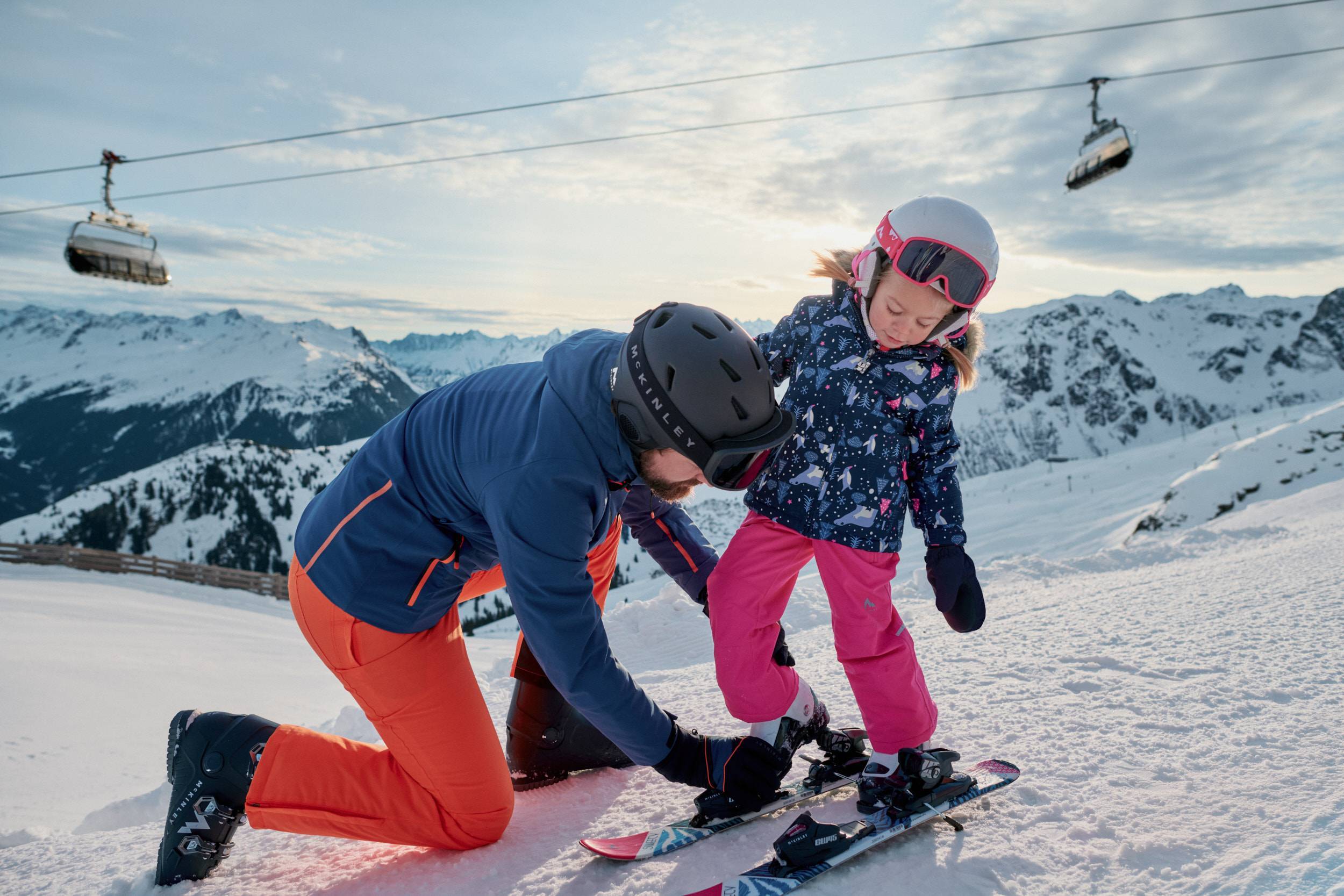 Still_McKINLEY_CreatingMomentsTogether_FW25_08